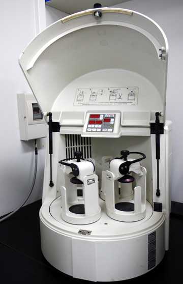 Planetary mill